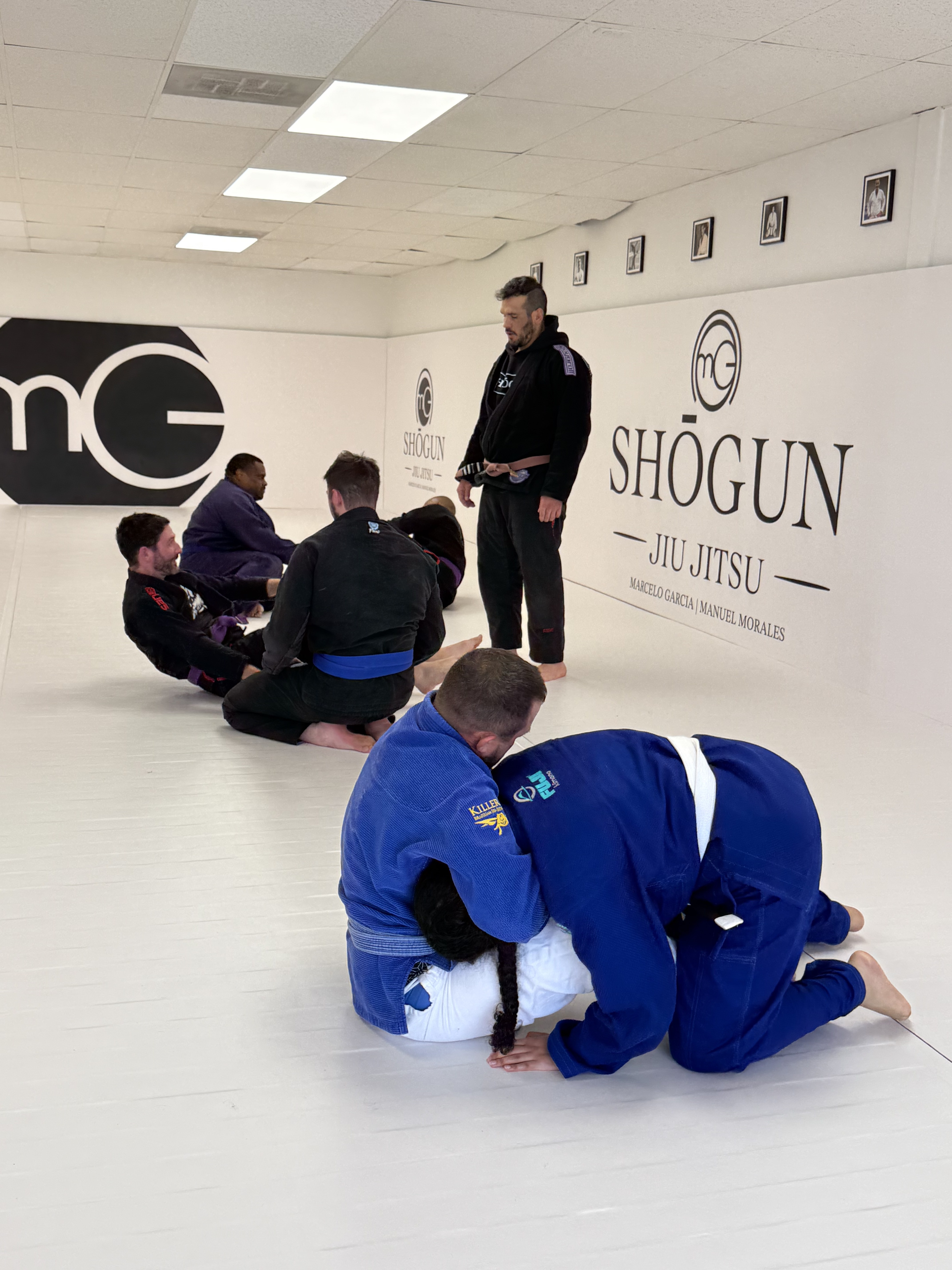 Students training together at Shōgun